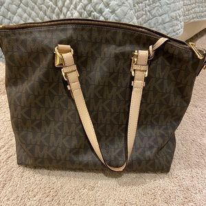 Michael Kota bag. Like new!